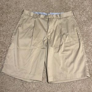 Men's Nike Relaxed Pleated Golf Shorts, Khaki, Size 34 509180 235